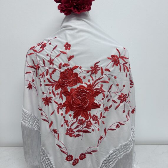 Mantoncillo 9,95 Blanco con bordado en rojo Con Dos Rosas. (copia)