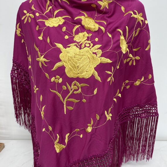 Mantón Buganvilla con una Rosa Dorada.